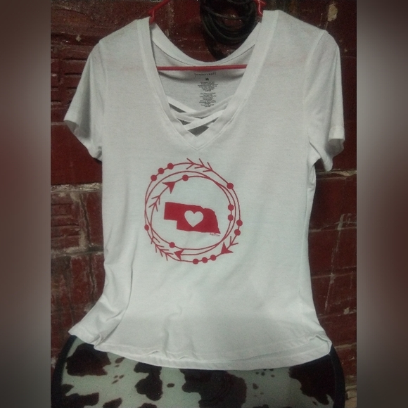 Sonoma White Tee with Red Graphic - Picture 1 of 2